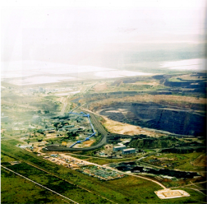 26　アフリカ　大地